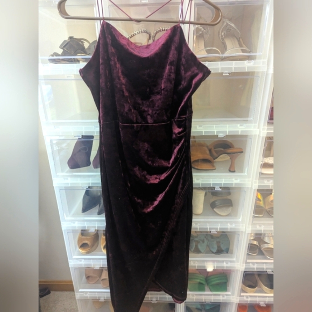 FLASH SALE 5/15/26  Almost Famous Velvet Midi Dress in Rich Purple